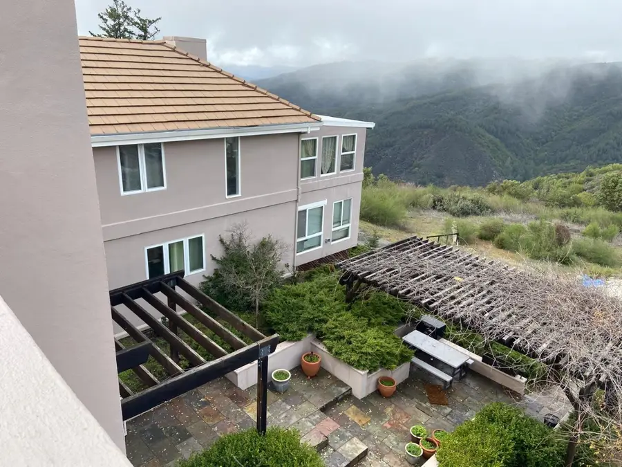 25300 Loma Prieta Avenue, Los Gatos, CA 95033 - Image #2