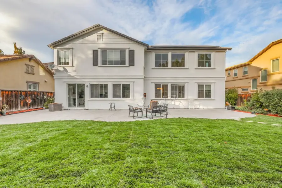 310 Ashlee Avenue, Mountain House, CA 95391 - #2