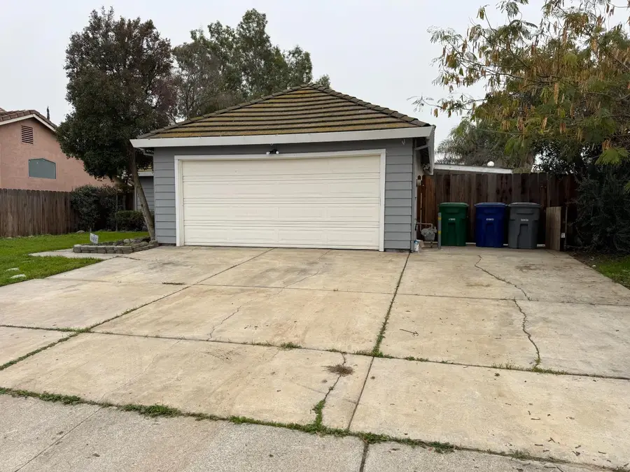 1429 Pintail Circle, Los Banos, CA 93635 - Image #3
