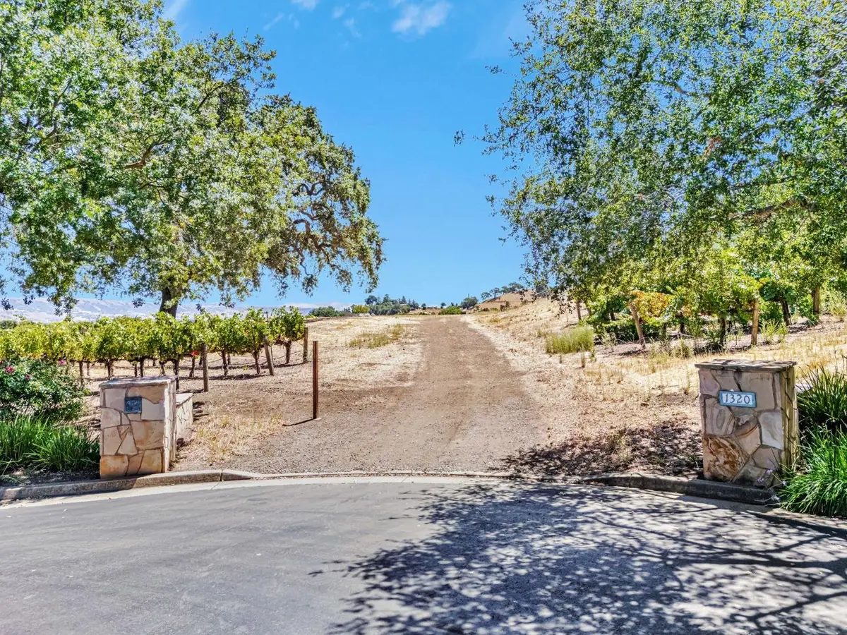 1322 Lions Peak Lane, San Martin, CA 95046 - #1