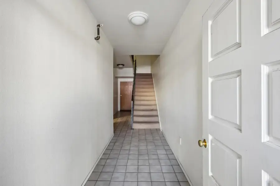 1615 Oakdale Avenue, San Francisco, CA 94124 - Image #2