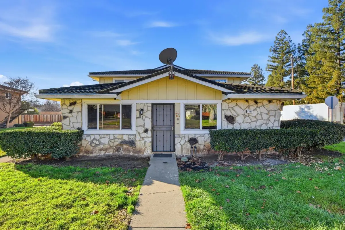 5742 Playa Del Rey  #1, San Jose, CA 95123 - #1