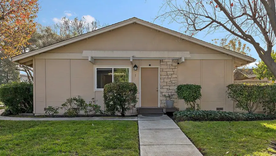1 Comstock Queen Court, Mountain View, CA 94043 - Image #2