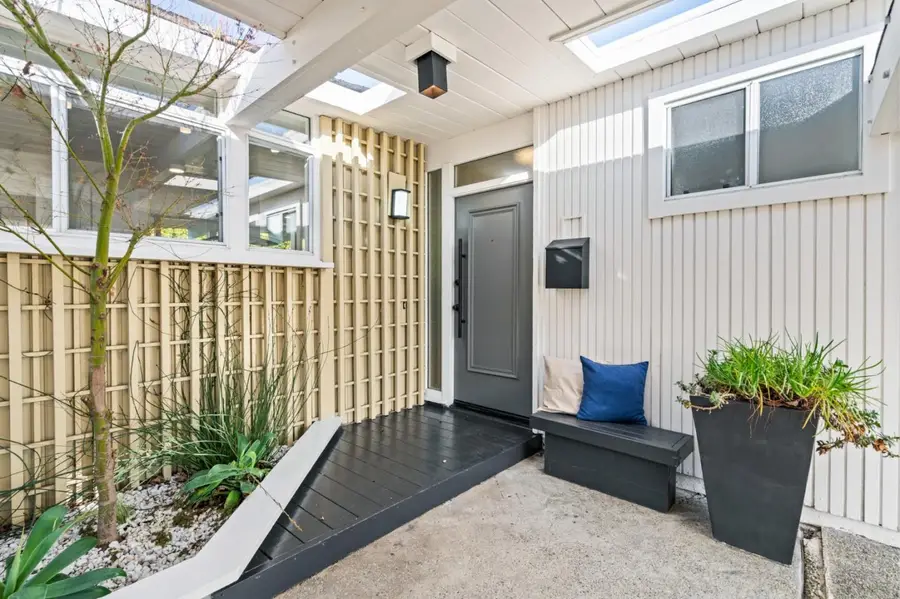 3773 Redwood Circle, Palo Alto, CA 94306 - #3