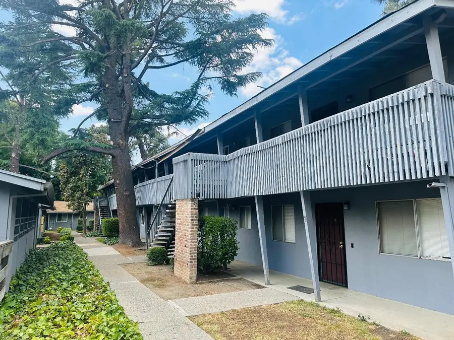 1707 Swain Road  #10, Stockton, CA 95207 - Image #3