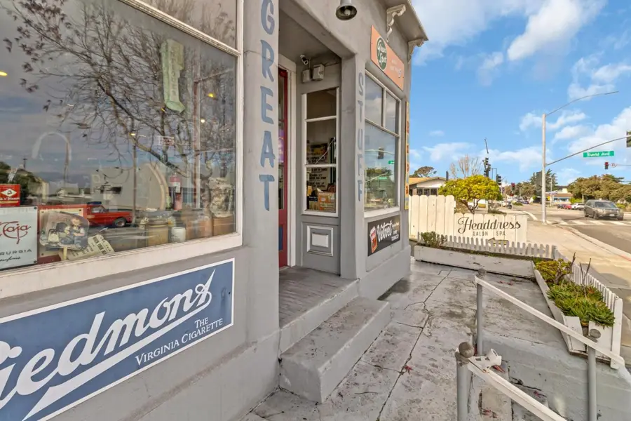 883 Lighthouse Avenue, Monterey, CA 93940 - #3