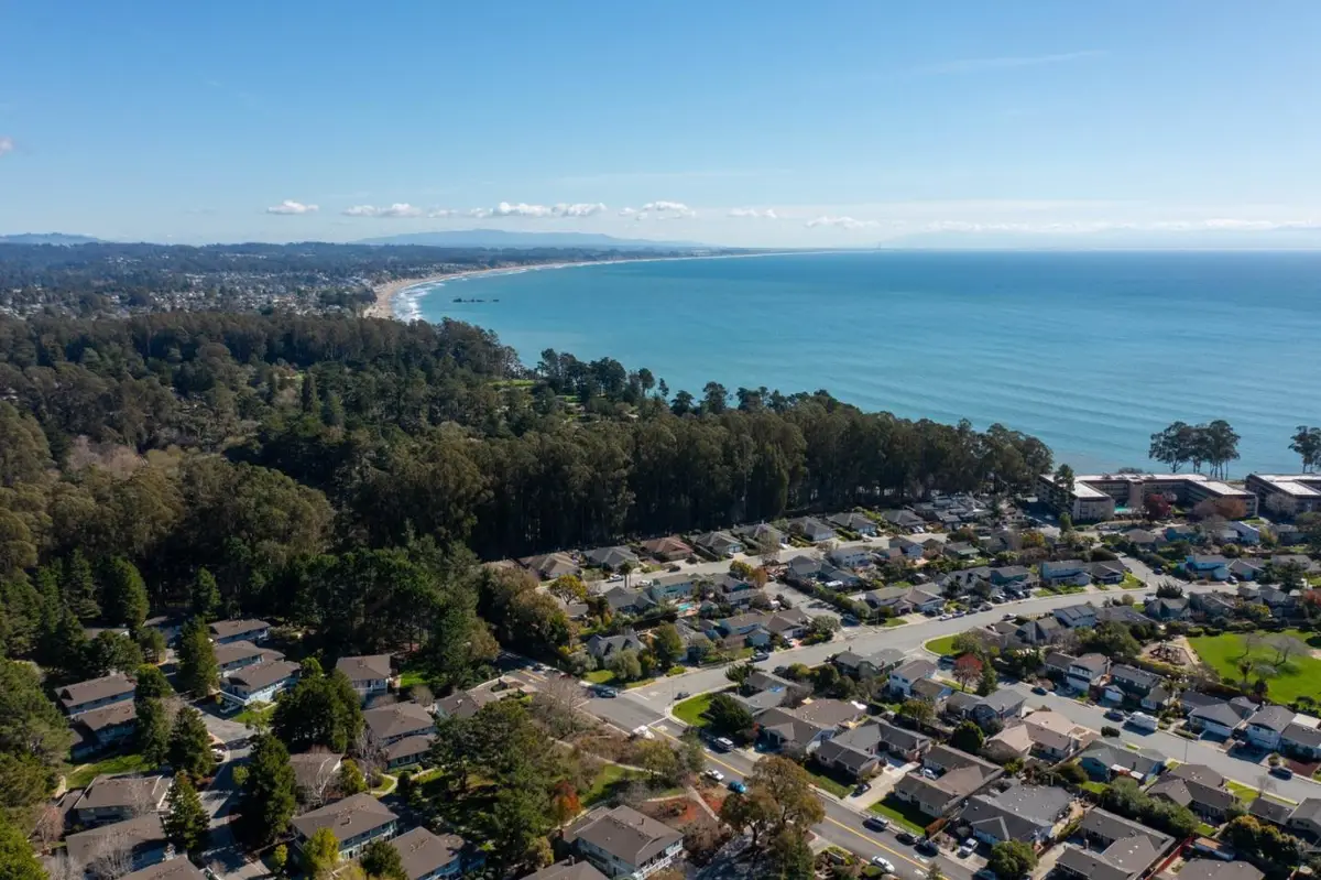 1009 Sir Francis Avenue, Capitola, CA 95010 - Image #1