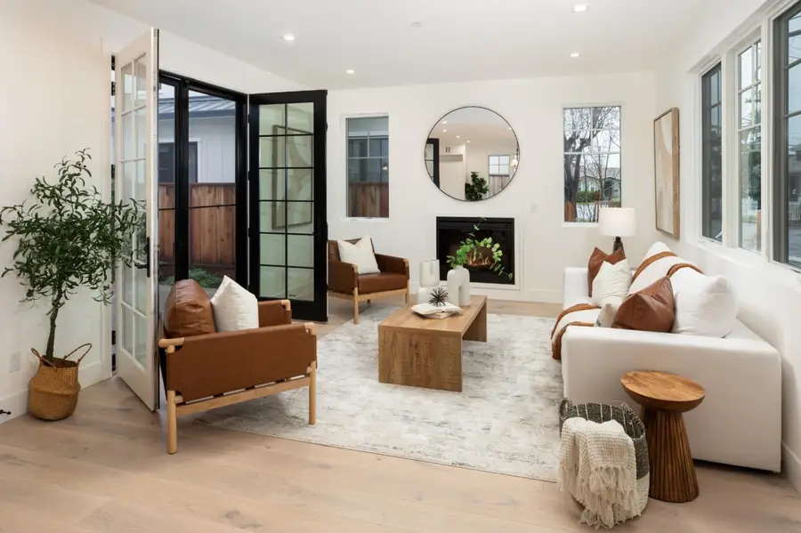 737 Linden Avenue, Burlingame, CA 94010 - Image #3