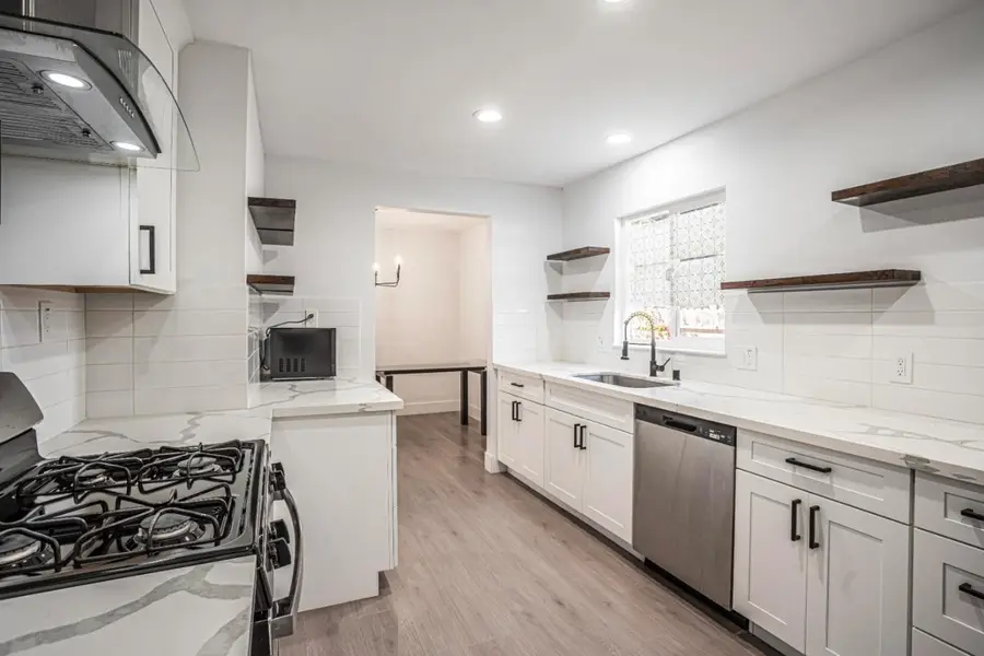 4116 43rd Avenue, Sacramento, CA 95824 - Image #2