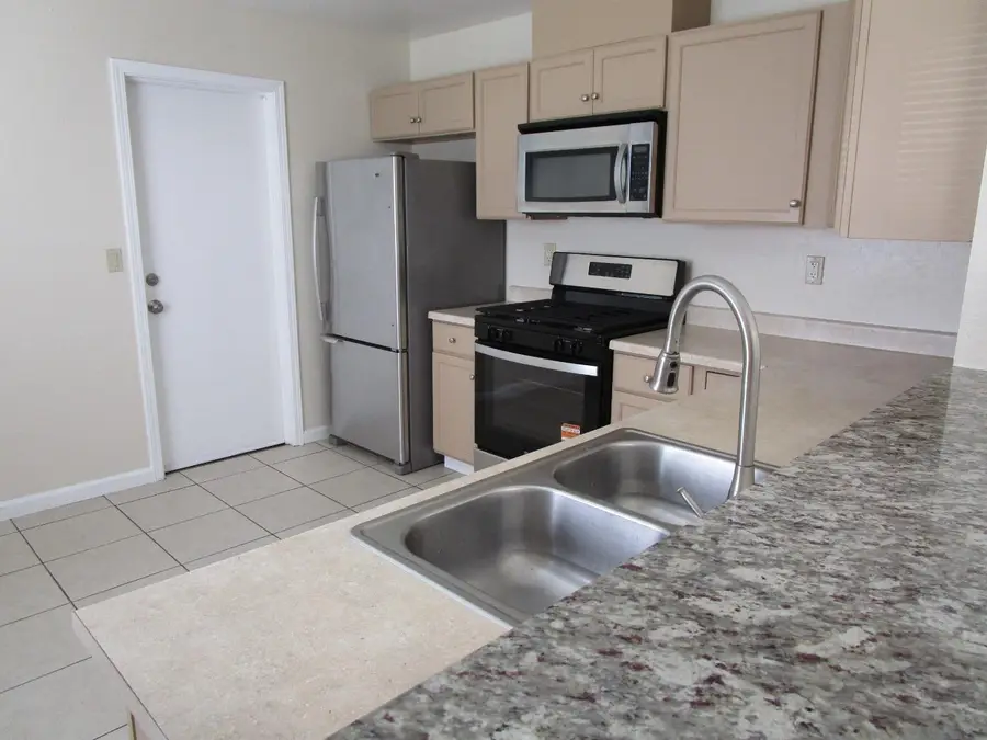 609 Saint George Drive, Salinas, CA 93905 - Image #3