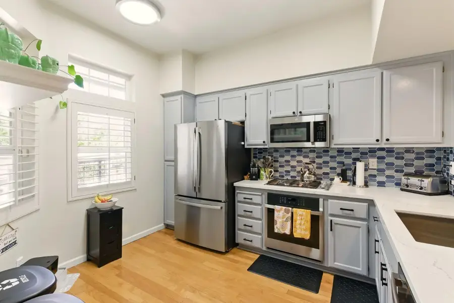 633 Swallowtail Court, Brisbane, CA 94005 - #3