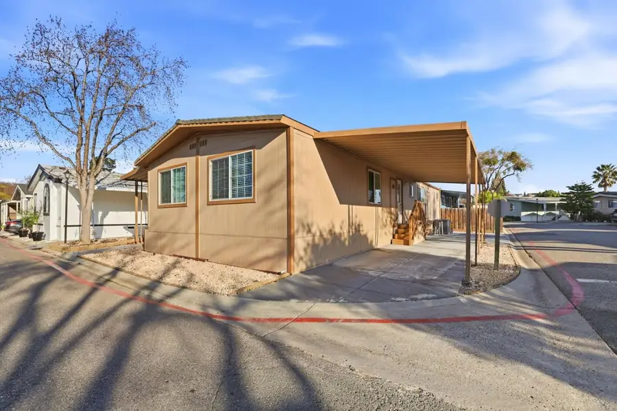 304 Los Encinos Street, San Jose, CA 95134 - Image #2