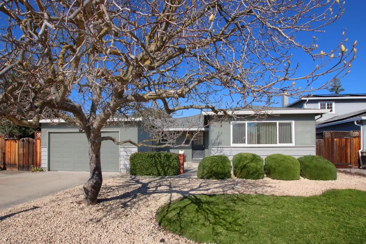 425 Queens Court, Campbell, CA 95008 - Image #1