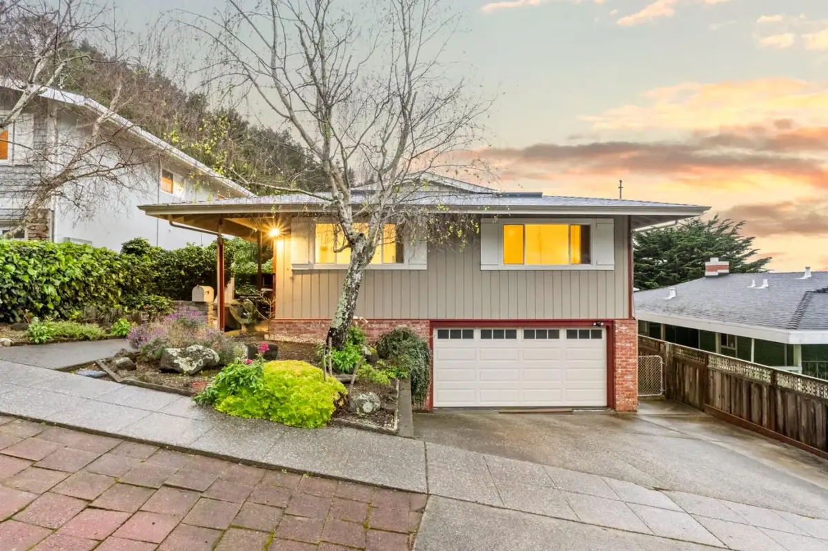 330 Reichling Avenue, Pacifica, CA 94044 - #1