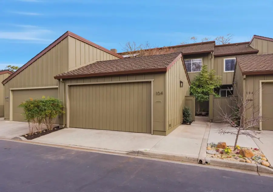 104 Walnut Hill Court, Los Gatos, CA 95032 - Image #2