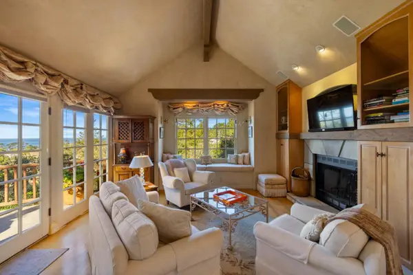 Santa Fe 3 of 4th, CARMEL, CA 93921