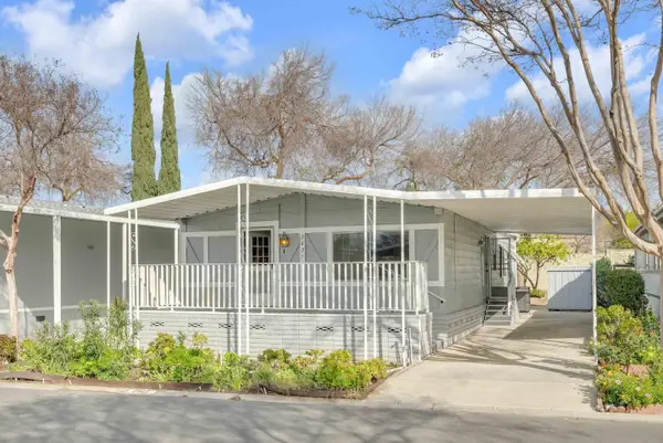 2827 MOSS HOLLOW Drive, SAN JOSE, CA 95121