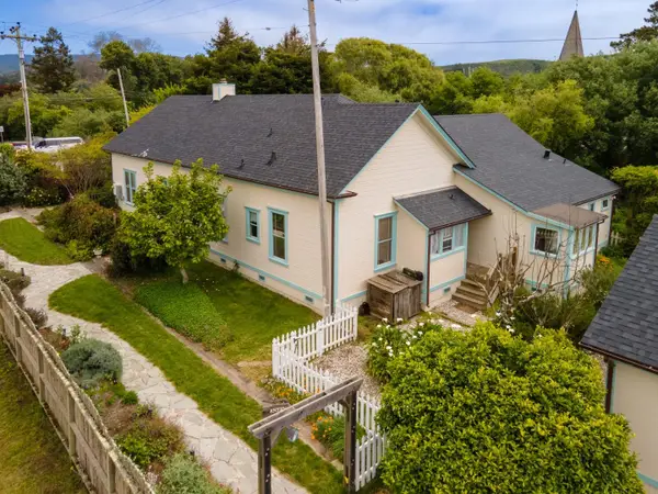 393 Stage Road, PESCADERO, CA 94060