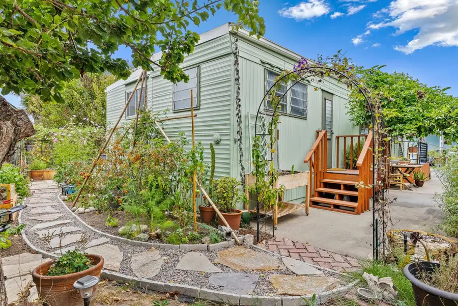 1040 38th Avenue, Santa Cruz, CA 95062 - #3