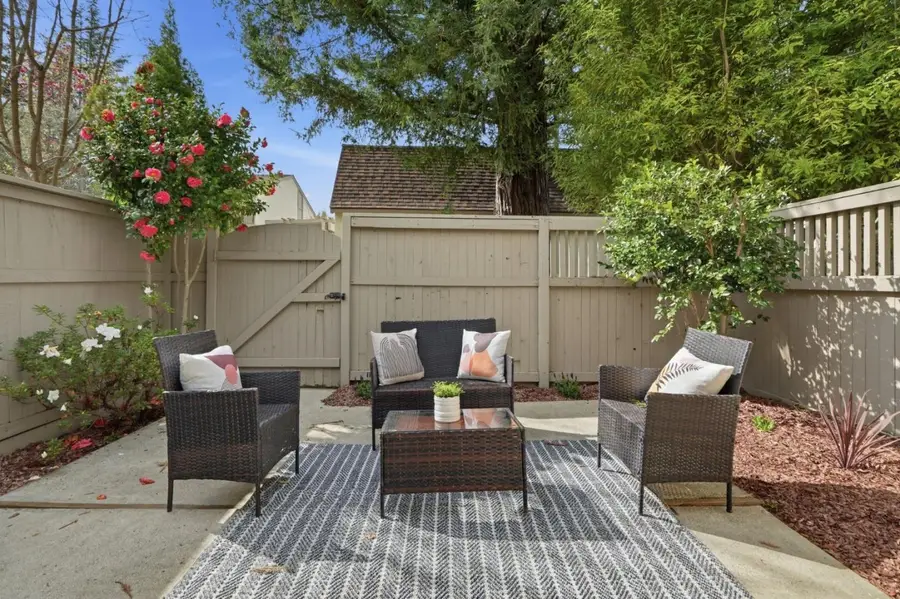 19713 Vineyard Lane, Saratoga, CA 95070 - #2