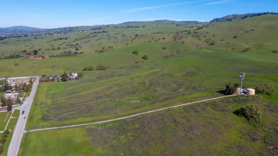 0 New Avenue, Morgan Hill, CA 95037 - #3