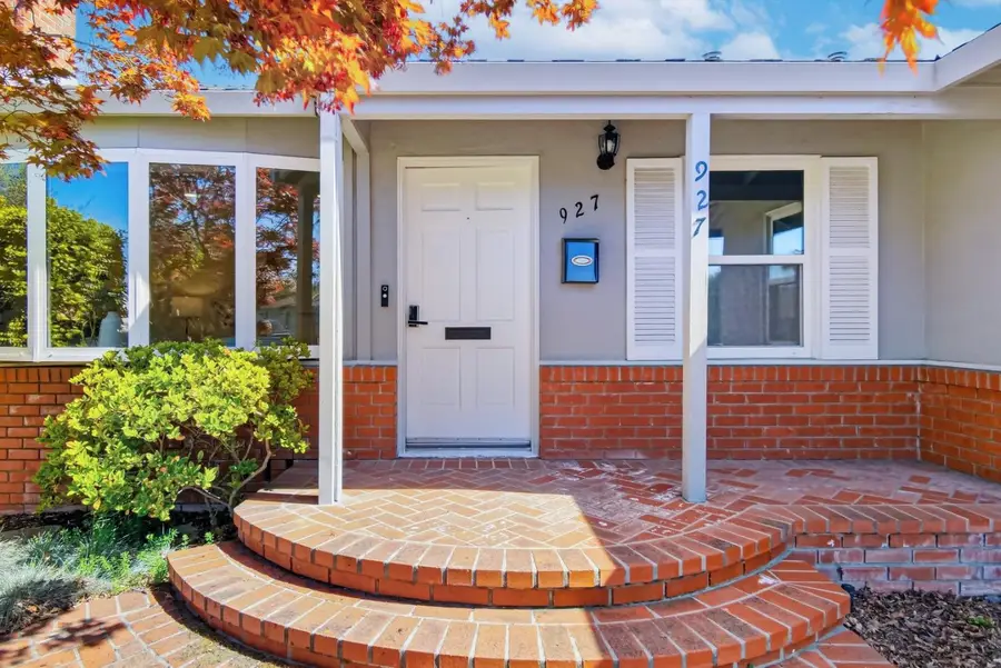 927 Madeline Lane, Santa Clara, CA 95050 - #2