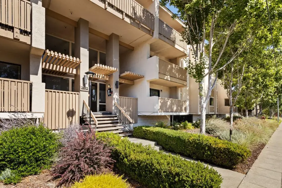 400 Ortega Avenue  #301, Mountain View, CA 94040 - #2
