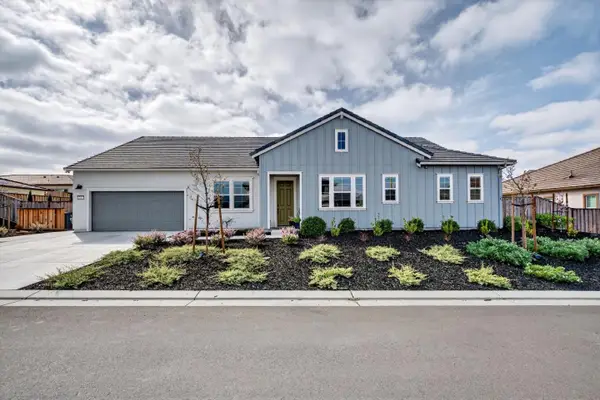 240 Scarlett Way, HOLLISTER, CA 95023