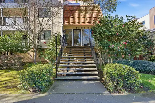 26 4th Street  #9, Los Altos, CA 94022