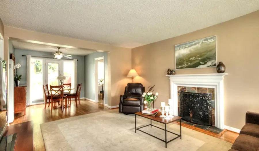 1523 Virginia Avenue, Redwood City, CA 94061 - #3