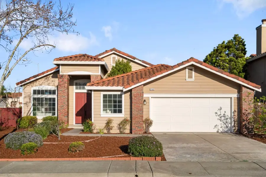 31500 Silvertide Drive, Union City, CA 94587 - #2