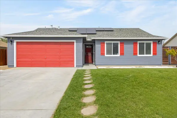 821 Feather Court, HOLLISTER, CA 95023