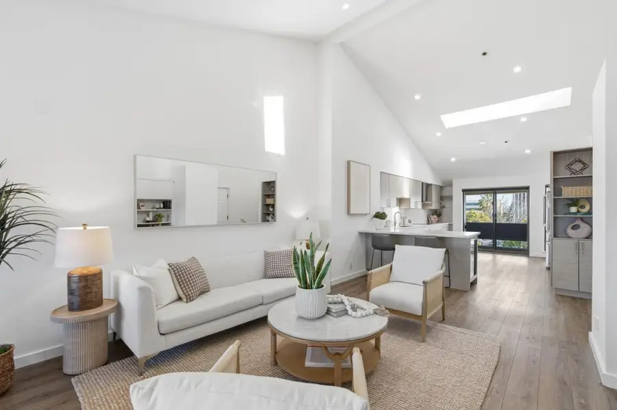 685 High Street  #5A, Palo Alto, CA 94301 - #3