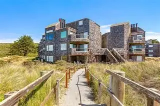 101 Shell Drive  #106, WATSONVILLE, CA 95076