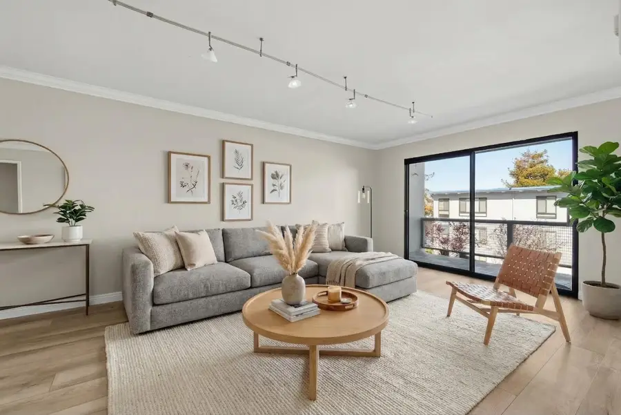 8 Commodore Drive  #C457, Emeryville, CA 94608 - #2