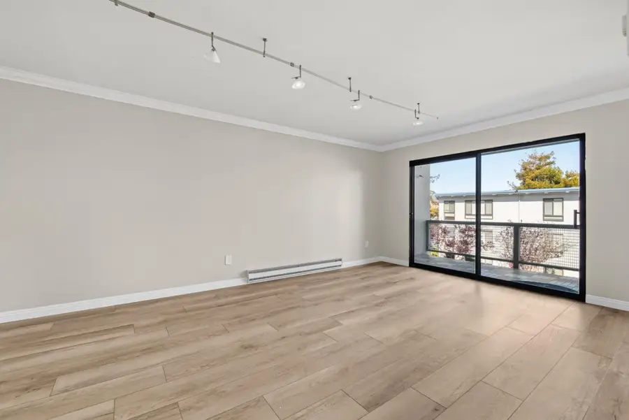 8 Commodore Drive  #C457, Emeryville, CA 94608 - #3