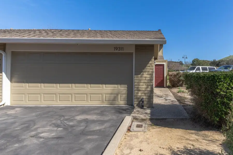 19311 Creekside Circle, Salinas, CA 93908 - #2