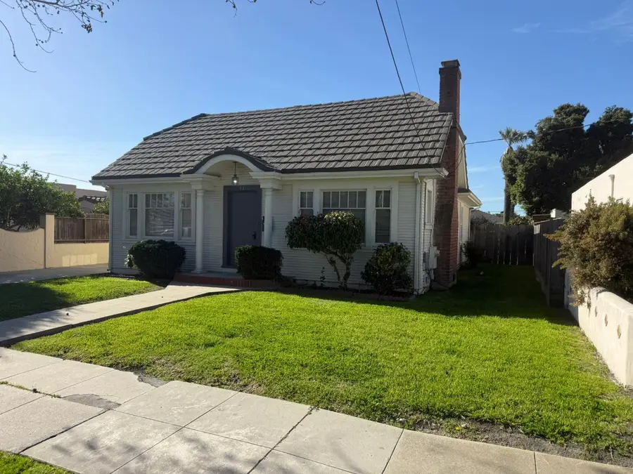 22 Willow Street, Salinas, CA 93901 - #2