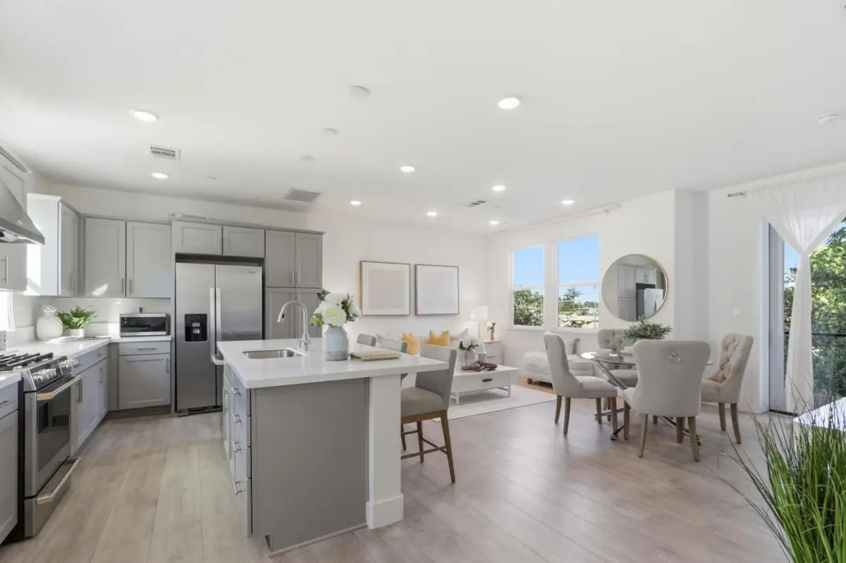 910 Duane Avenue  #5, Sunnyvale, CA 94085 - #1