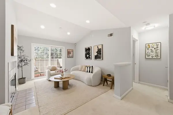 602 Arcadia Terrace  #305, Sunnyvale, CA 94085