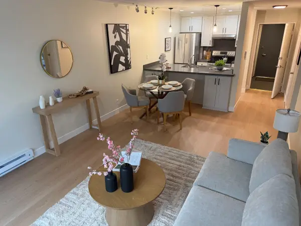 222 Laurel Street  #105, SAN CARLOS, CA 94070