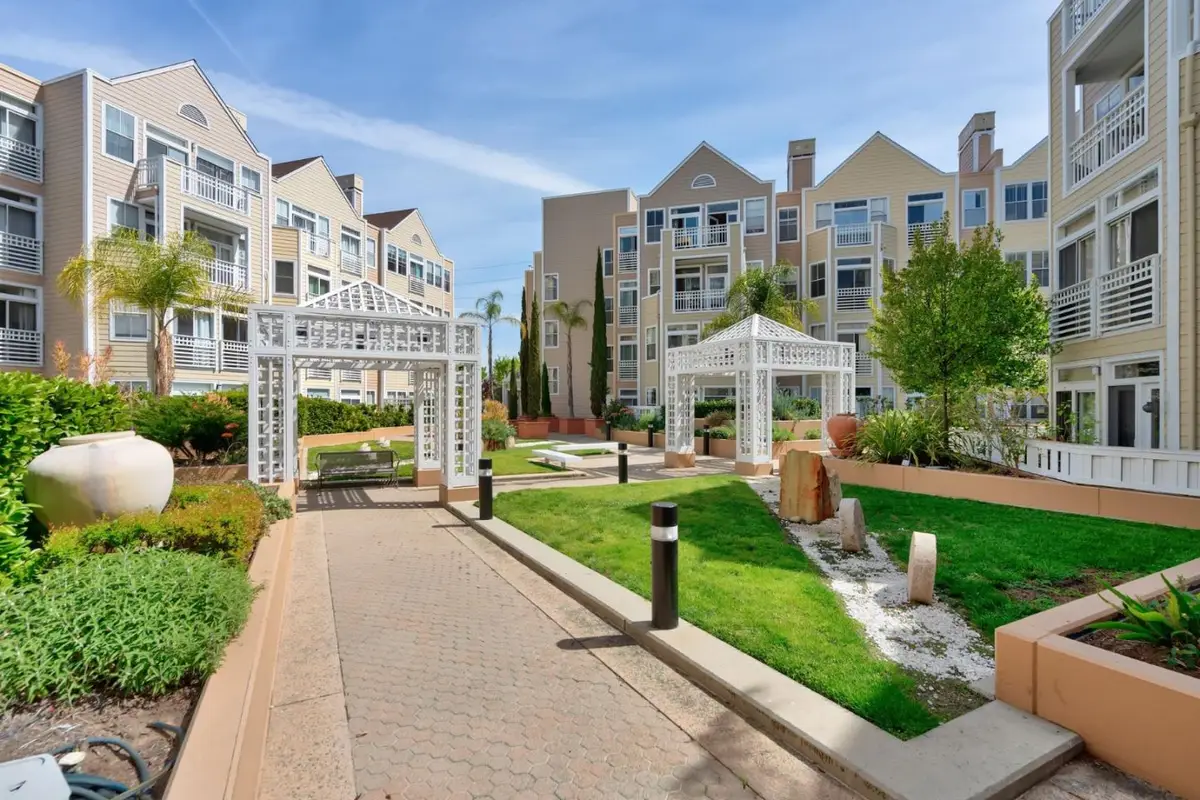 550 Ortega Avenue  #B330, Mountain View, CA 94040 - #1