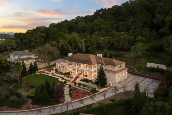 12000 Heritage Way, Gilroy, CA 95020