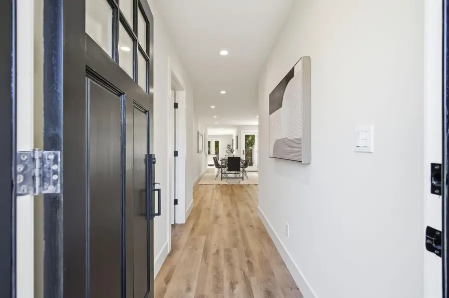 967 Orange Avenue, San Carlos, CA 94070 - #3