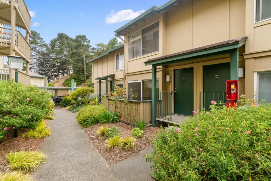 385 Mandarin Drive  #11, Daly City, CA 94015 - #2
