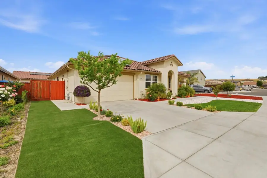 805 Klamath Way, Hollister, CA 95023 - #3