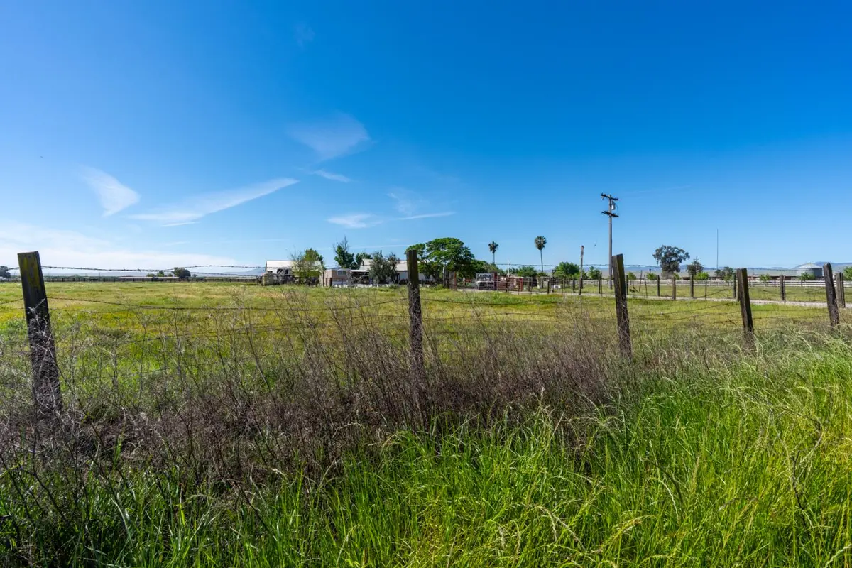 23429 Highway 152, Los Banos, CA 93635 - #1