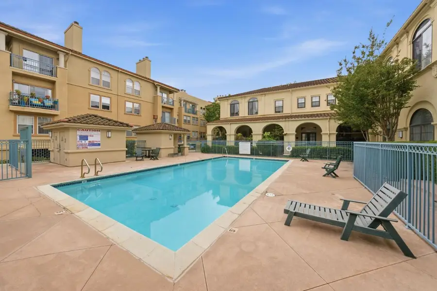 951 12th  #311, San Jose, CA 95112 - #2