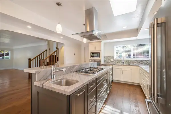 631 Riverside Avenue, Santa Cruz, CA 95060