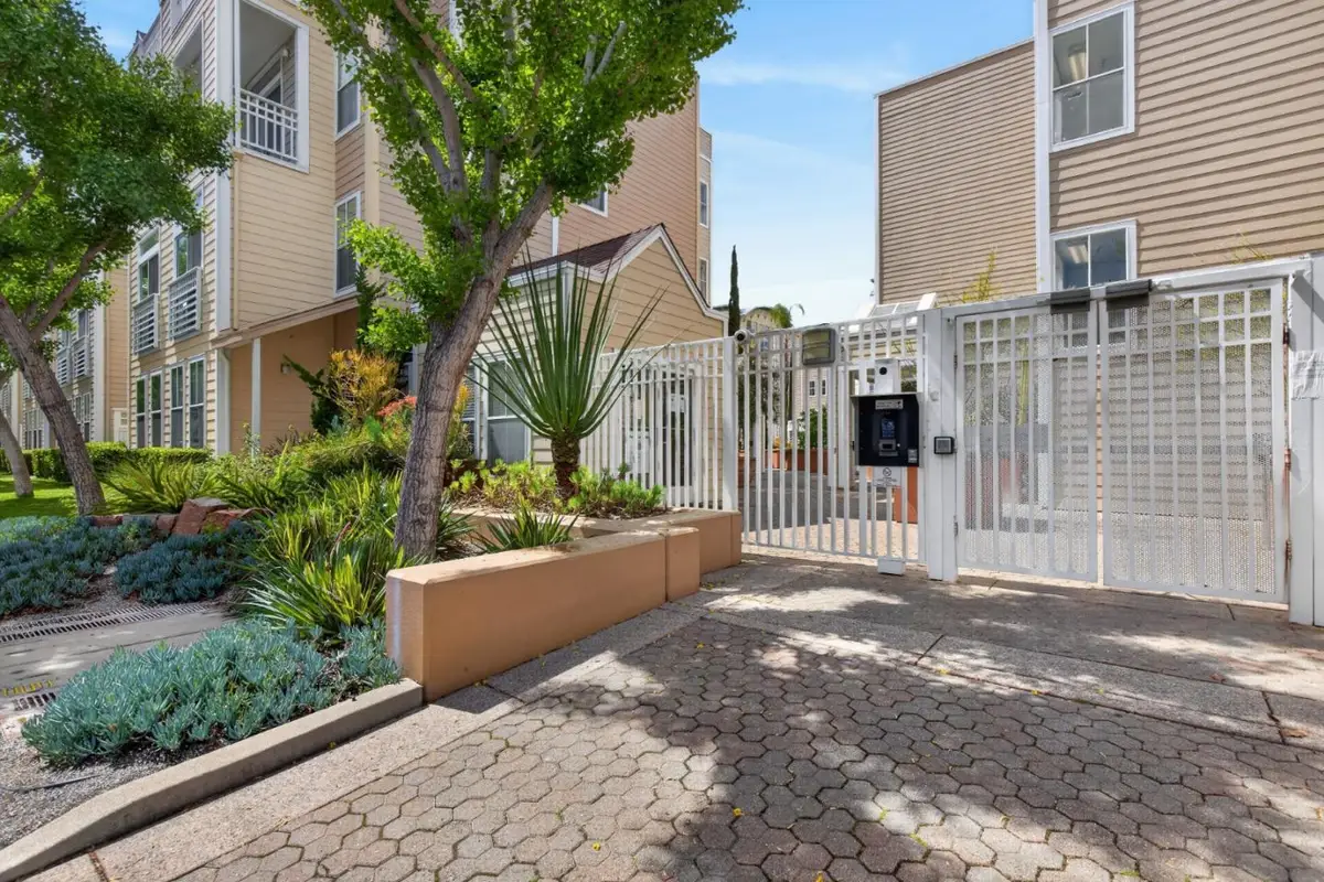 550 Ortega Avenue  #A203, Mountain View, CA 94040 - #1